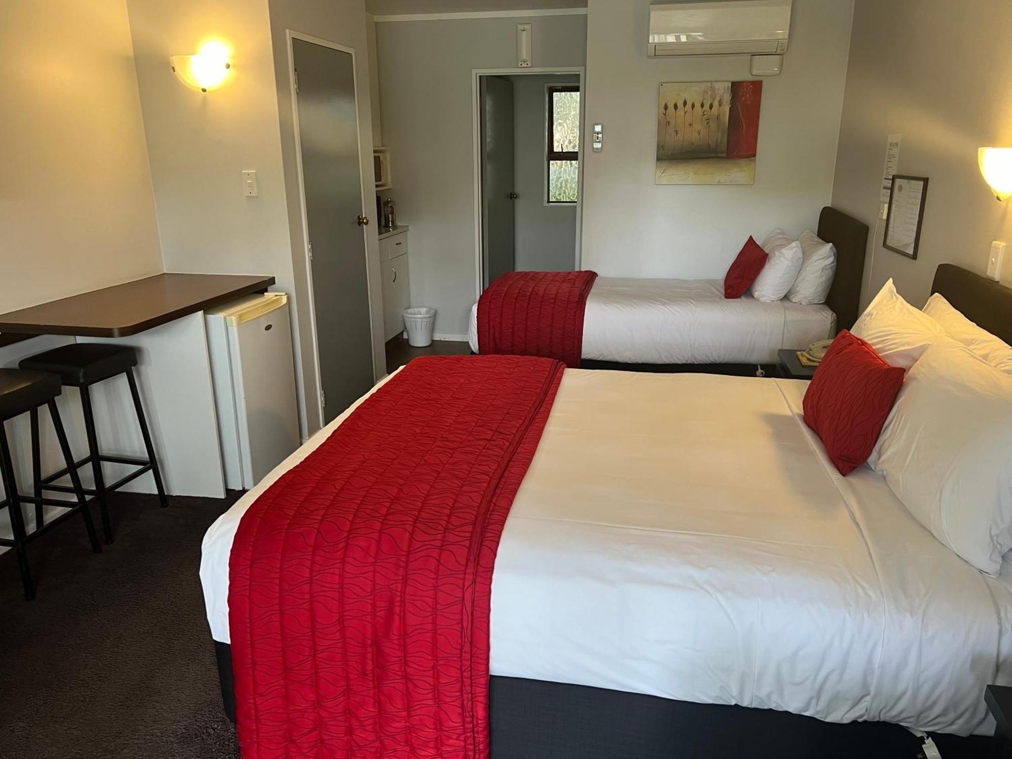 Avenue Motel Palmerston North Buitenkant foto