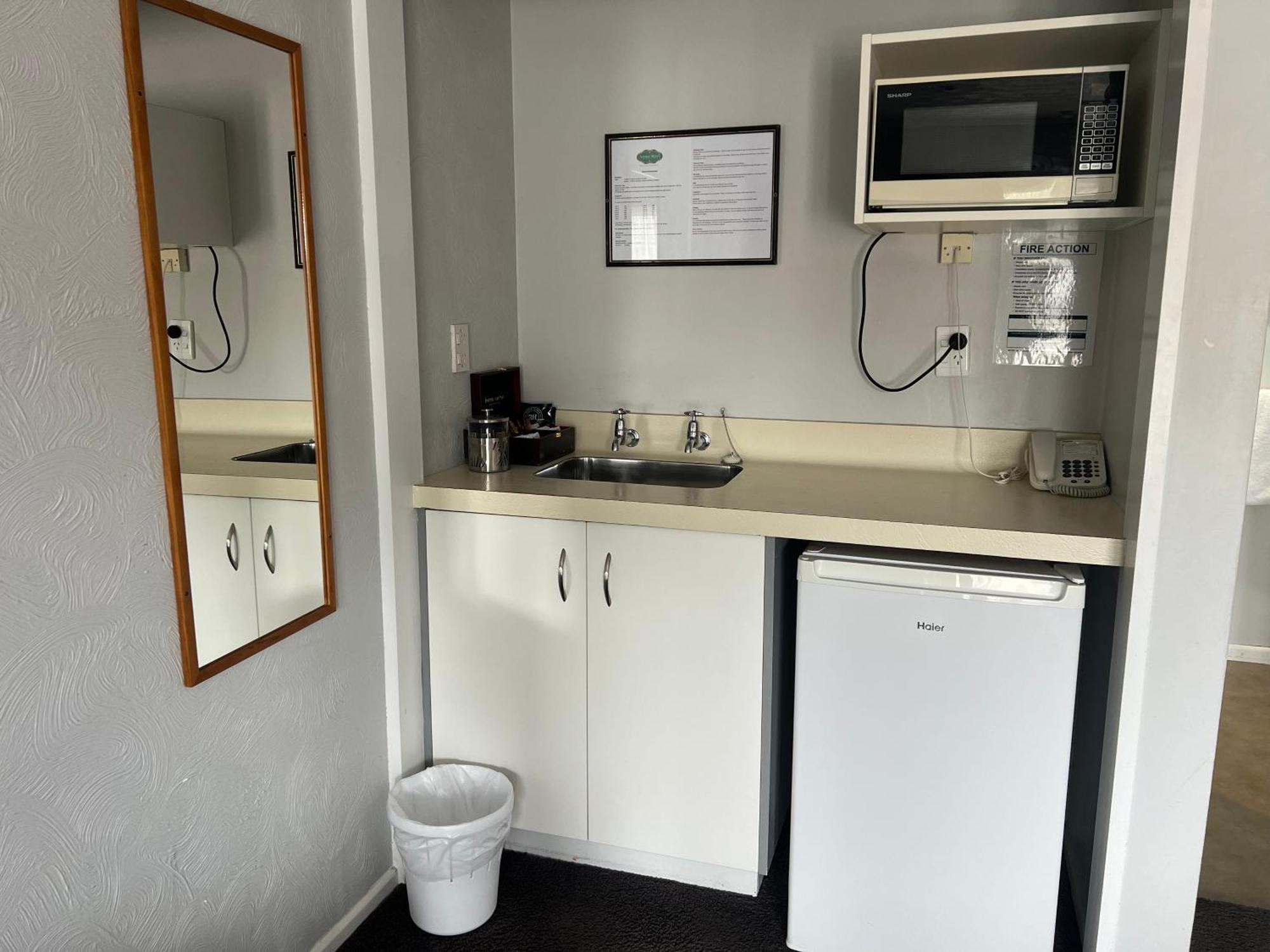 Avenue Motel Palmerston North Buitenkant foto