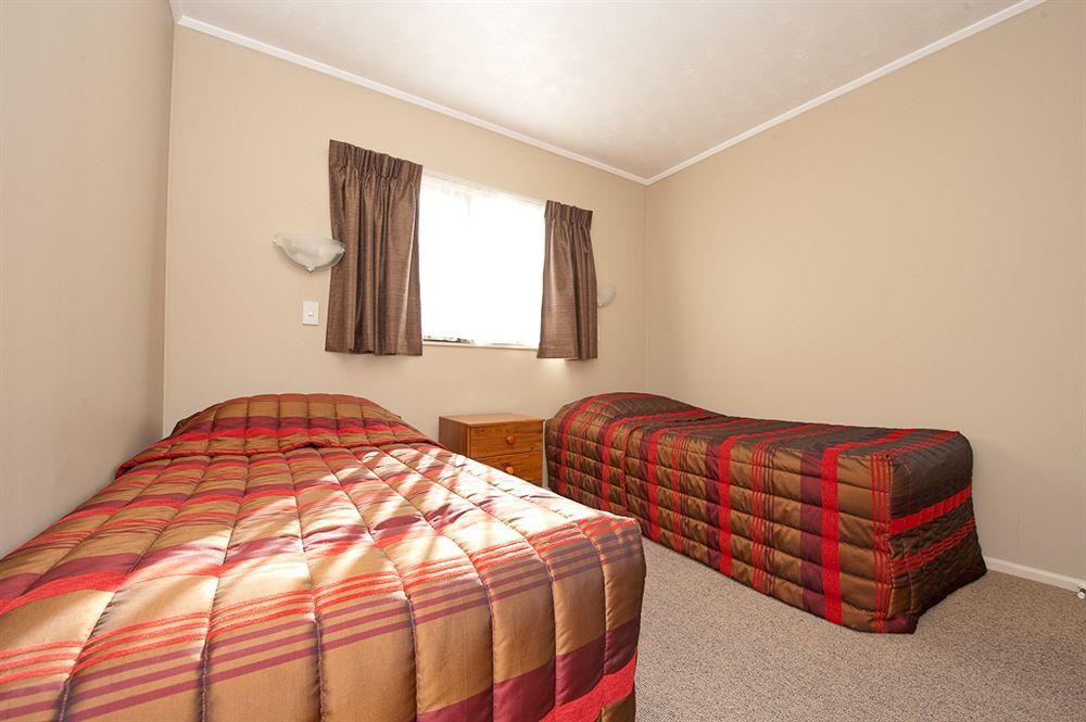 Avenue Motel Palmerston North Buitenkant foto